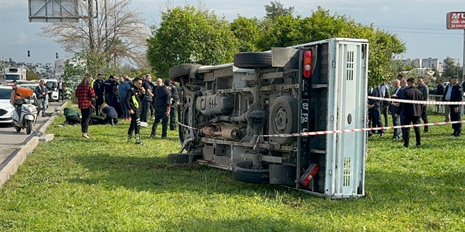 Cezaevine ait kamyonet devrildi, İKM hayatını kaybetti