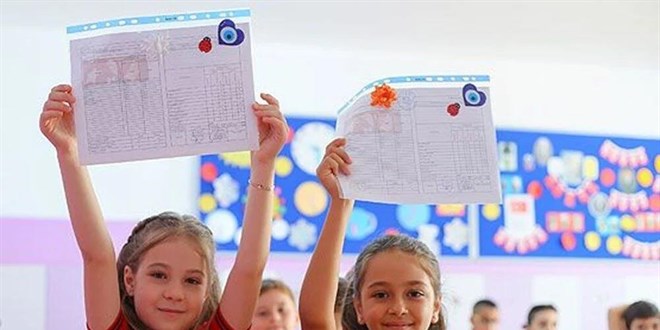 Eğitimde yeni dönem: Öğrenci karneleri değişiyor