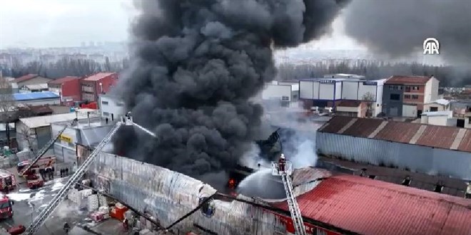 Ankara'da boya atölyesi alevlere teslim oldu