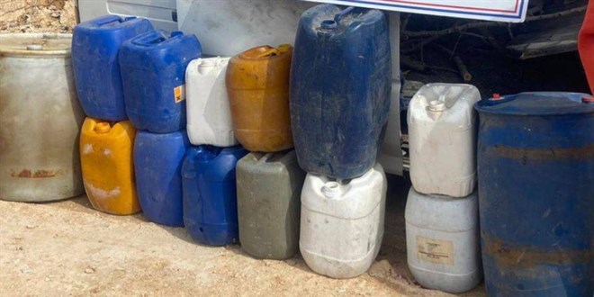 Yakıt tankerinden mazot çalan hırsızlar suçüstü yakalandı