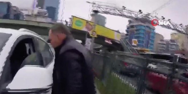 Tartıştığı sürücüye emniyet mensubuyum diyen kişi gözaltına alındı