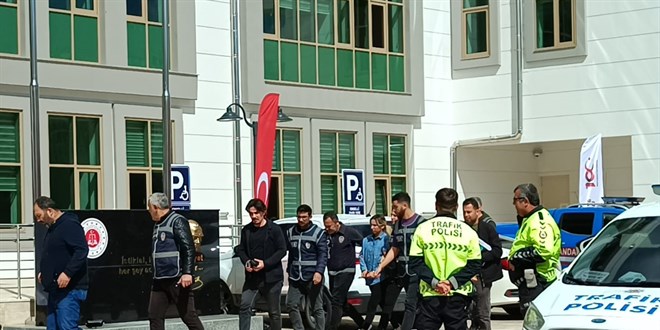 Adana'da eşini öldürdüğü öne sürülen kadın tutuklandı