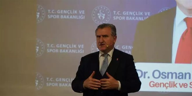 Bakan Bak: Türkiye bir spor devrimi yaşamakta