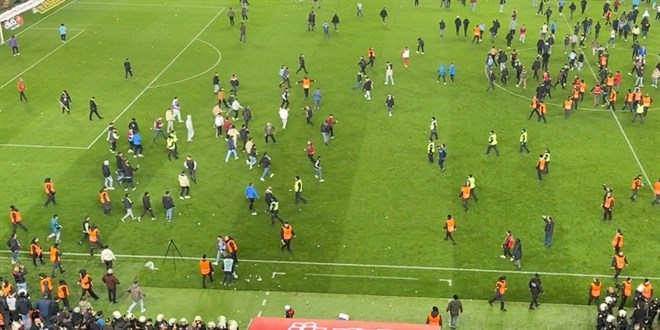 Trabzonspor-Fenerbahçe maçı sonrası yaşanan tutuklamalara itiraz