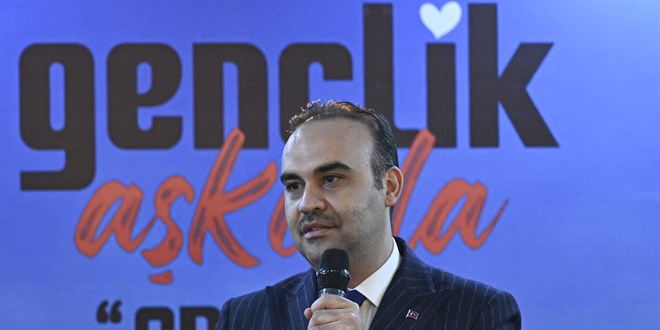 Bakan Kacır: Milli savunma sanayimizle terörü topraklarımızdan kazıdık