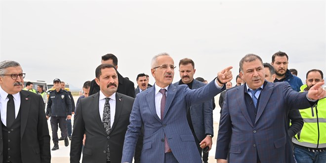 Hatay Havalimanın'da hayat normale dönüyor