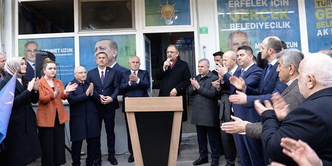 Bakan Özhaseki: Her ay 10-15 bin deprem konutunun teslimini sürdüreceğiz