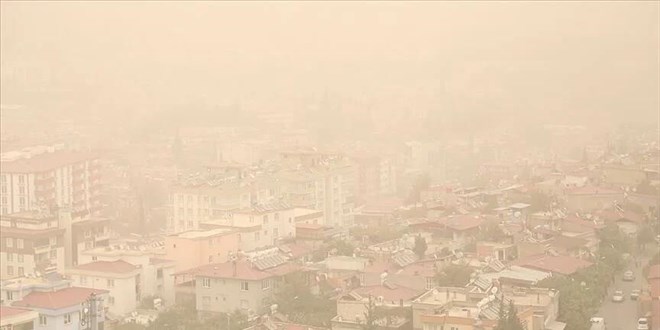 Meteorolojiden toz taşınımı ve kuvvetli rüzgar uyarısı