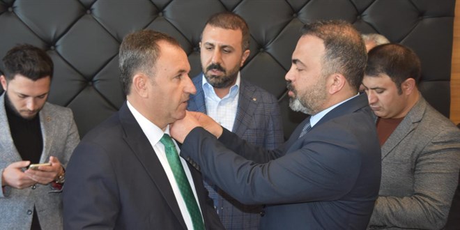 CHP Bitlis adayı istifa etti: Erdoğan'ın emrinde olacağız