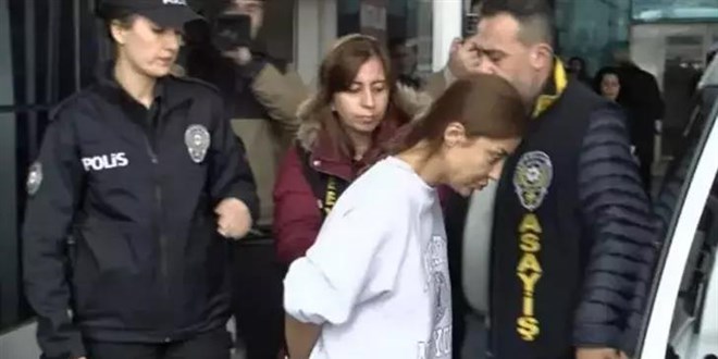 Banu Parlak icra memuruyla tartışınca gözaltına alındı