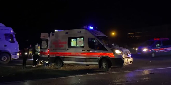 Şanlıurfa'da zincirleme trafik kazasında 3 kişi öldü, 6 kişi yaralandı