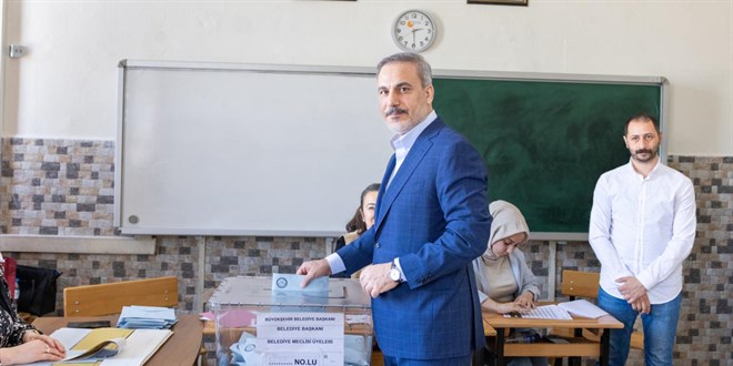 Dışişleri Bakanı Fidan, oyunu Ankara'da kullandı