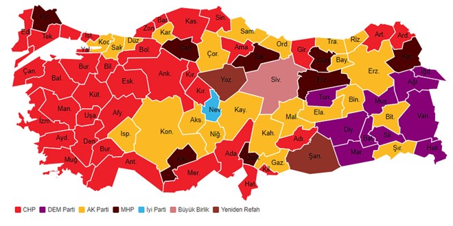 Kritik büyükşehirde oy farkı 300'e kadar düştü