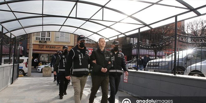 Eskişehir'de FETÖ operasyonunda 4 şüpheli yakalandı