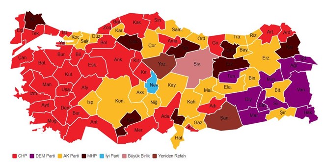 Trkiye genelinde 3 partinin oyu artt, 4 partinin oyu dt