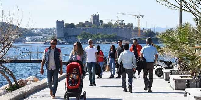 Türkiye'de ilkbaharda yaz sıcakları yaşanıyor