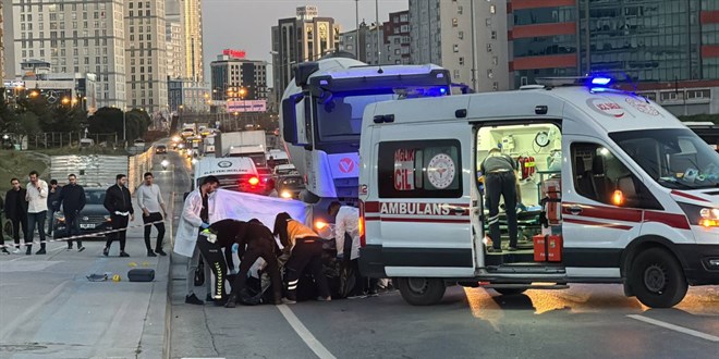 Esenyurt'ta motosiklet kazasında 1 kişi öldü, 3 kişi yaralandı