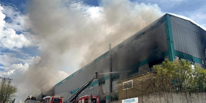Tekirda'da fabrika yangn: 10 ii dumandan etkilendi