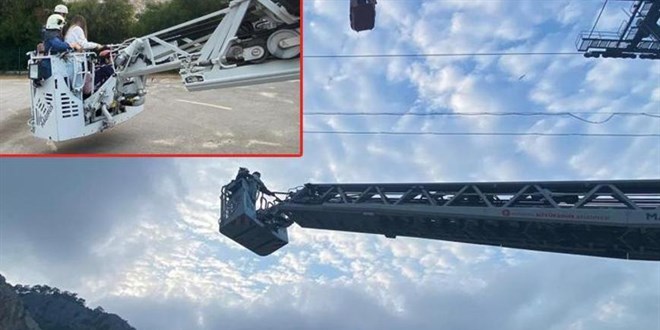 Antalya'da korku dolu anlar! Teleferik kabini düştü, seferlere ara verildi