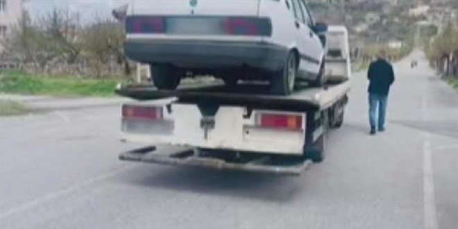 Drift attı bedeli ağır oldu! Hem ceza yedi hem de trafikten men edildi