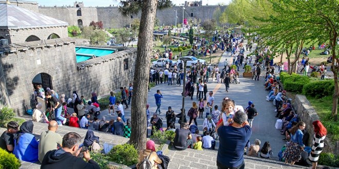 Diyarbakr bayram tatilinde yaklak 500 bin kiiyi arlad