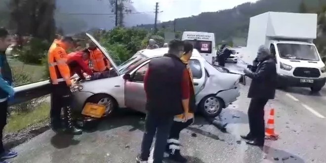 Burdur'da otobüsle çarpışan otomobilin sürücüsü öldü
