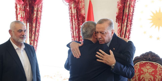 İstanbul'da Gazze kucaklaşması