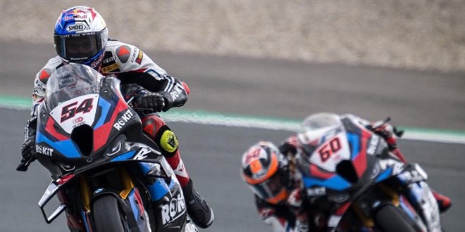 Milli motosikleti Razgatlolu, Hollanda'daki ikinci yarta birinci oldu