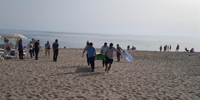 Alanya'da Belaruslu turist sahilde ölü bulundu