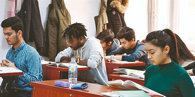 YÖK ırkçılardan rahatsız