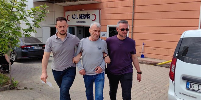Bahçedeki üzüm asması yüzünden yeğenini tabancayla vurdu