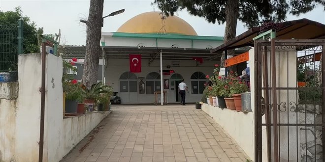 Hatay'da cami önünde silahlı saldırıya uğrayan imam hayatını kaybetti