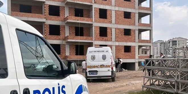 Sivas'ta inşaattan düşen işçi hayatını kaybetti