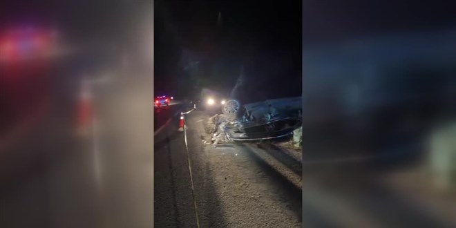 Erzurum'da takla atan otomobildeki 3 kişi öldü, 2 kişi ağır yaralandı