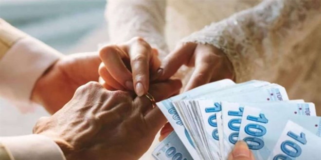 Yaklaşık 8 bin genç çift evlenebilmek için sıfır faizli fona koştu
