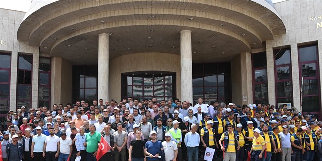 Belediye, 1 Mayıs'ta işçi maaşlarına ek zam yaptı