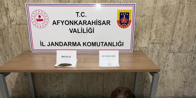 Afyonkarahisar'da uyuşturucu operasyonunda 3 şüpheli yakalandı