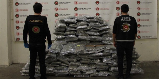 Nisan ayında 445 kilogram uyuşturucu ele geçirildi