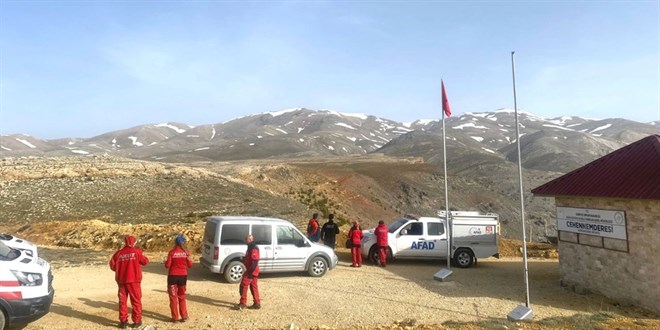 Yıldız Dağı'nda kaybolan öğretim üyesinden bir iz yok