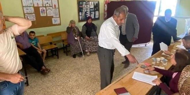 İlçe değişikliği için sandığa gittiler