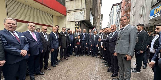 'Hakkari'de bir belediye almak, diğer illerimizden 10 belediye almakla eş değer'