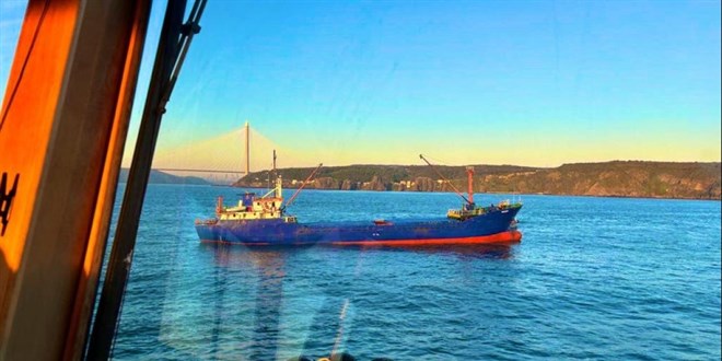 İstanbul Boğazı'nda askıya alınan gemi trafiği normale döndü