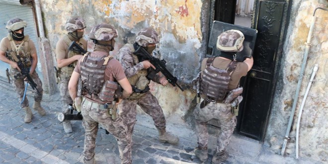 8 ilde su rgtlerine 'Mahzen-39' operasyonu: 33 gzalt