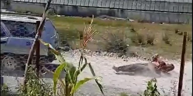 Komşusunu otomobilin arkasına bağlayıp sürükleyen kişi tutuklandı