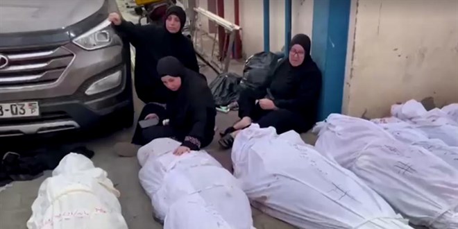 İsrail ordusunun Gazze kentine yönelik saldırılarında çok sayıda Filistinli öldü