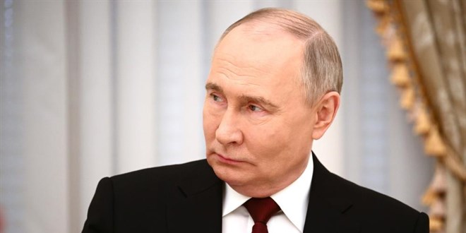 Putin: Askerlerimizin üstünde sinek gibi İHA'lar uçuyor