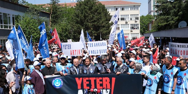 Türkiye'de öğretmenler derslere girmedi