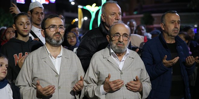 205 kişilik hac kafilesi daha kutsal topraklara uğurlandı