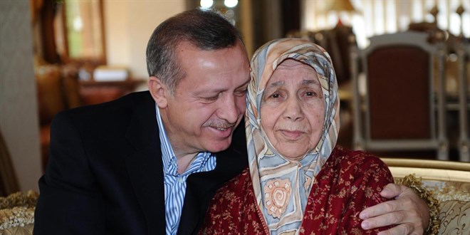 Cumhurbaşkanı Erdoğan'dan Anneler Günü mesajı