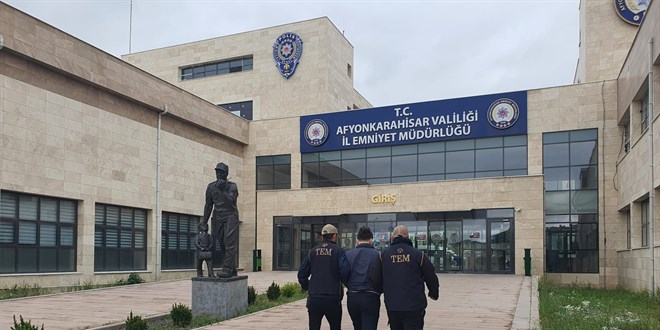 FETÖ üyesi eski öğretmen tutuklandı